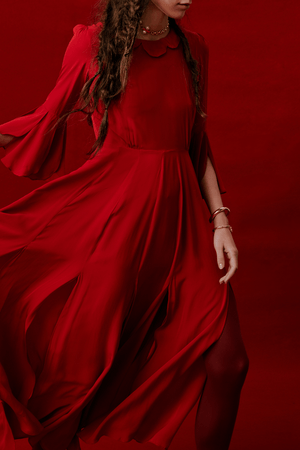 VESTIDO PÉTALAS MAPA - VERMELHO