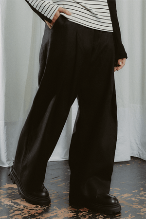 CALÇA PACO LINHO GUTO CARVALHO NETO - PRETO