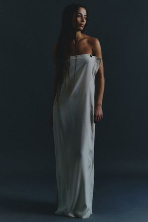 VESTIDO BANDEAU SEDA DUPLA BEIRA - OFF WHITE