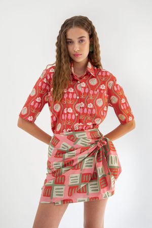 PAREO FRESCA ETNICA CURTA MADNOMAD - ROSA E VERMELHO