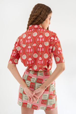 PAREO FRESCA ETNICA CURTA MADNOMAD - ROSA E VERMELHO