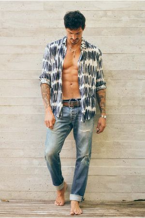 CAMISA MANGA LONGA ESTAMPA BIRIBA - PRETO