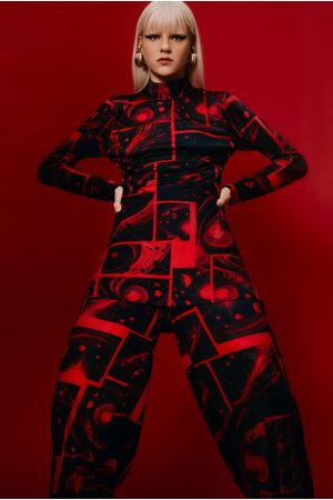 BLUSA JERSEY QUADRINHOS UNIVERSO GUDE - VERMELHO
